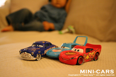 012807-minicars2.jpg